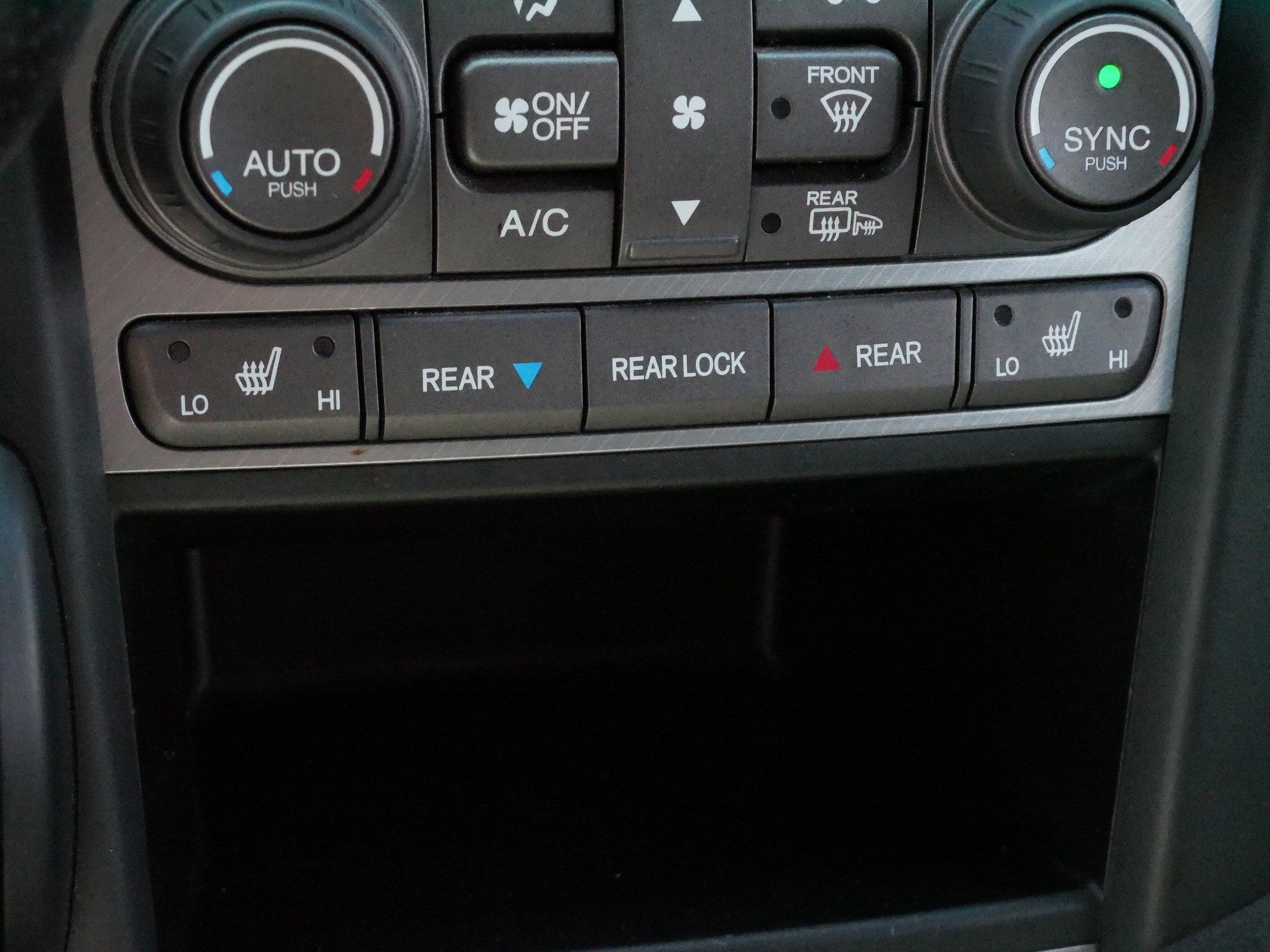 Used 2012 Honda Pilot Touring image 30