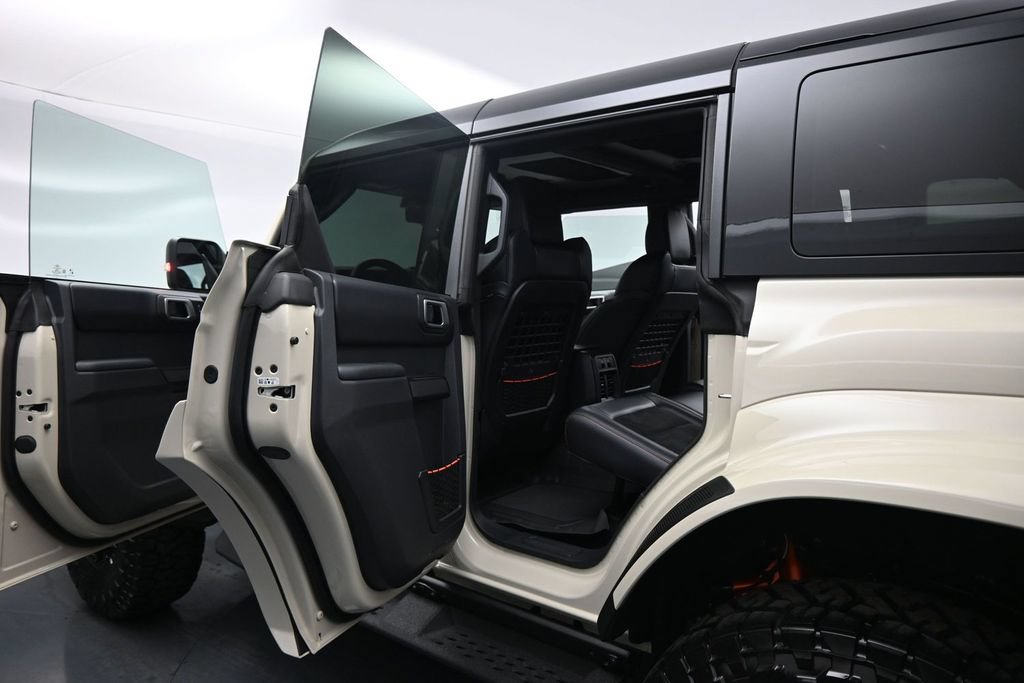 Certified 2026 Ford Bronco Raptor w/ Interior Carbon Fiber Pack AWD/4WD image 19