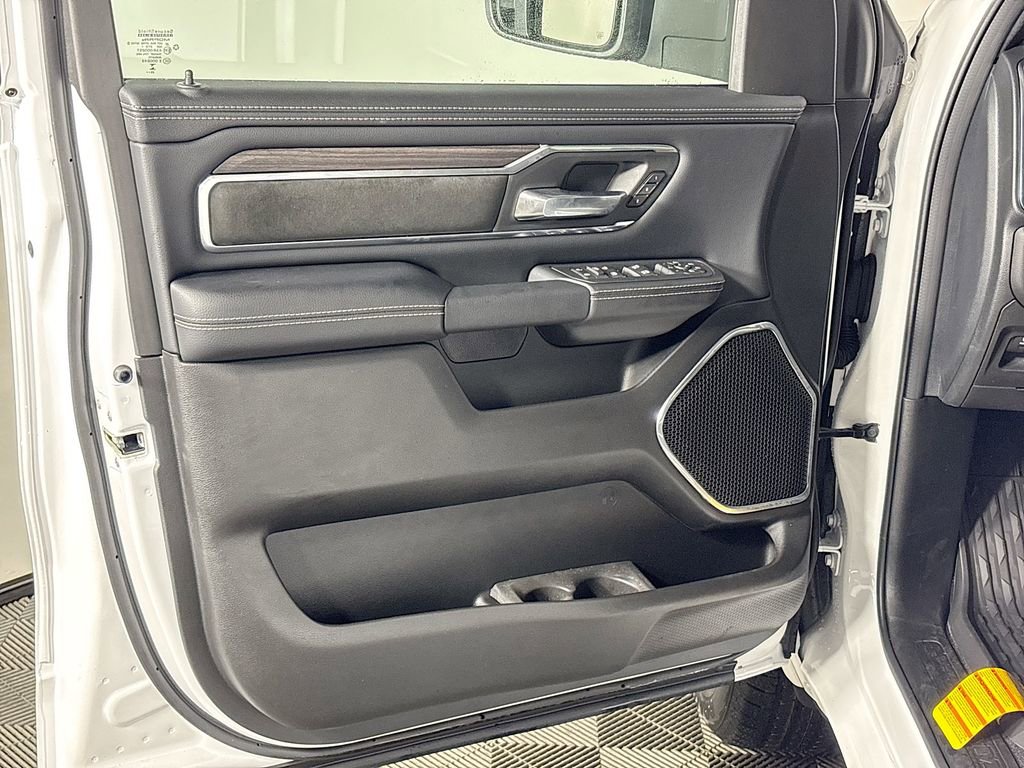 New 2026 RAM 1500 Laramie w/ Trailer Tow Group image 10