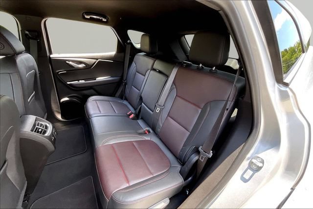 Used 2022 Chevrolet Blazer RS FWD image 16