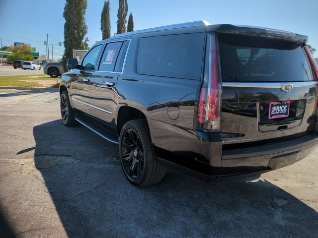 Used 2018 Cadillac Escalade ESV Luxury image 8