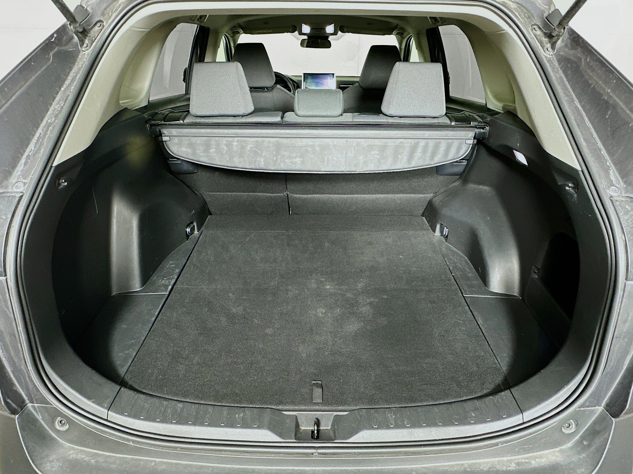 Used 2025 Toyota RAV4 XLE FWD image 27
