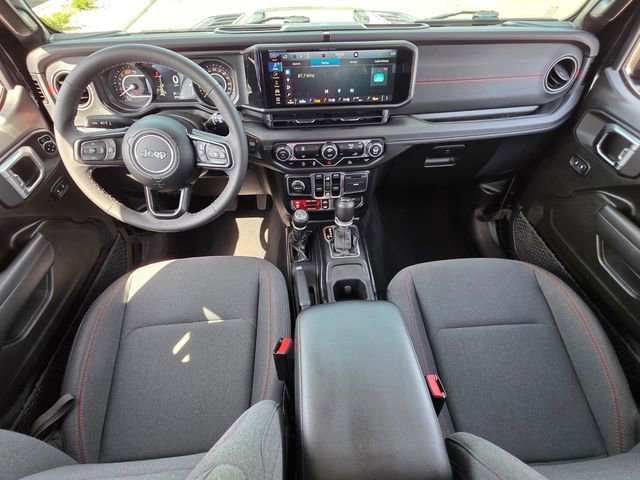 Used 2025 Jeep Wrangler Unlimited Rubicon AWD/4WD image 7