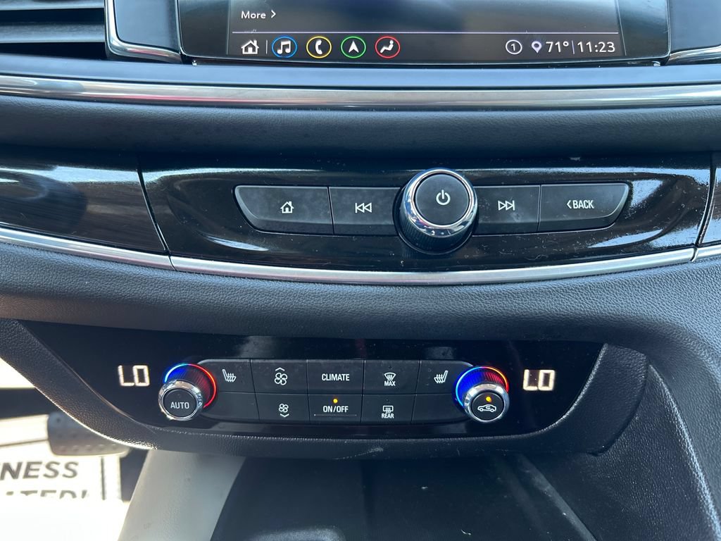Used 2020 Buick Enclave Essence w/ Sound and Sites Package FWD image 29