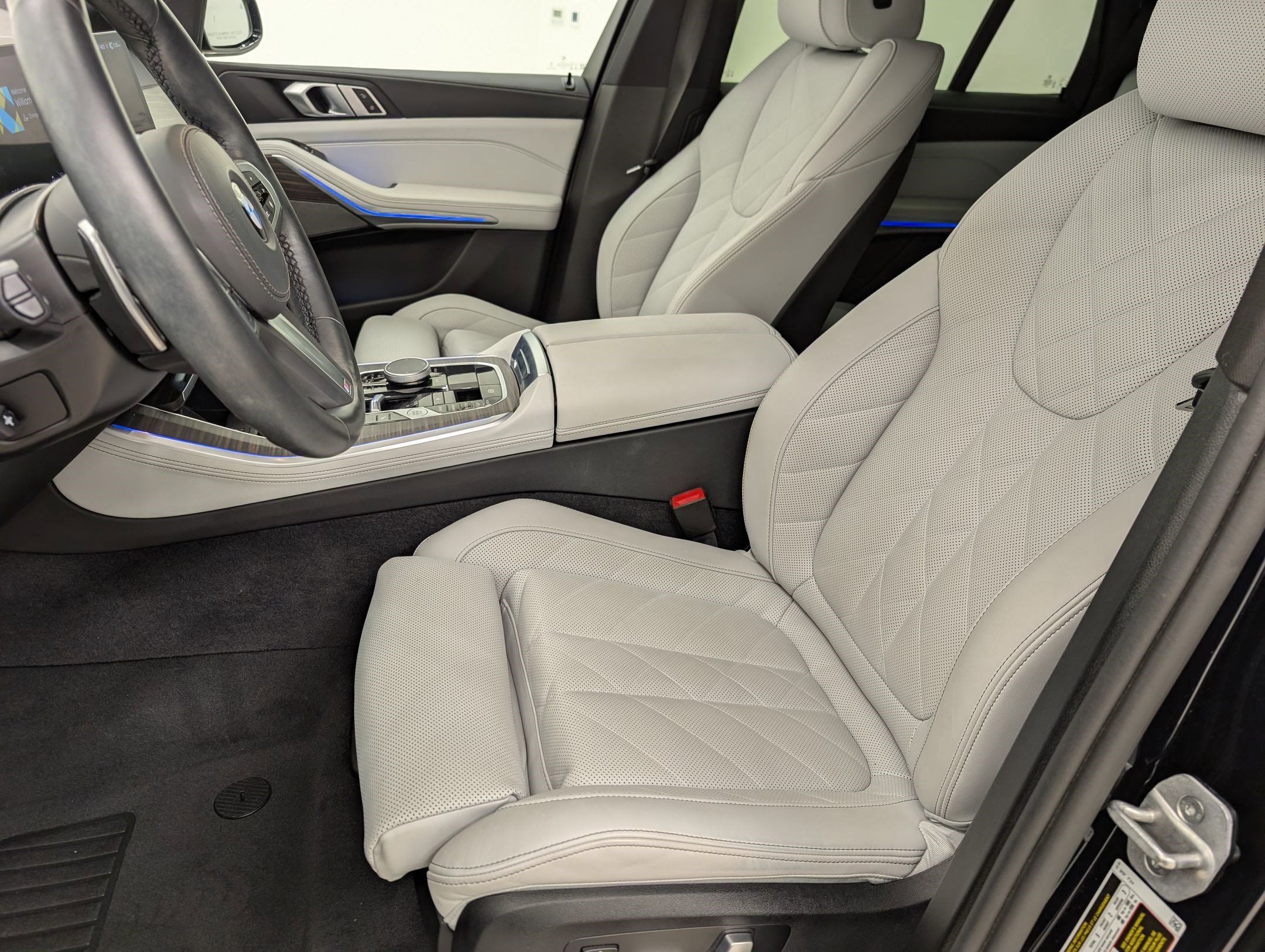 Certified 2025 BMW X5 xDrive40i w/ M Sport Package image 5