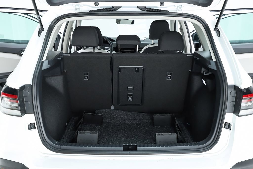 New 2026 Volkswagen Taos S image 29