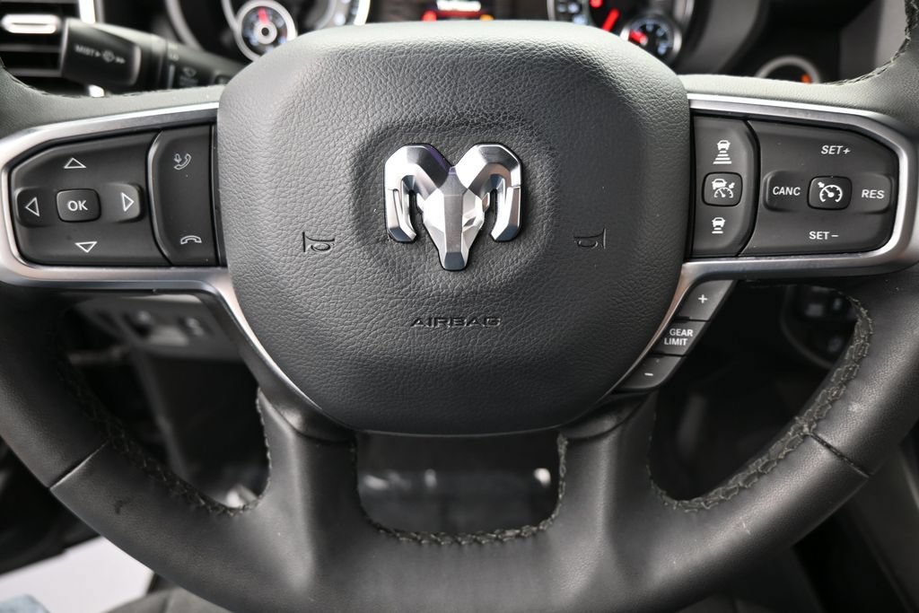 Used 2025 RAM 1500 Big Horn AWD/4WD image 35