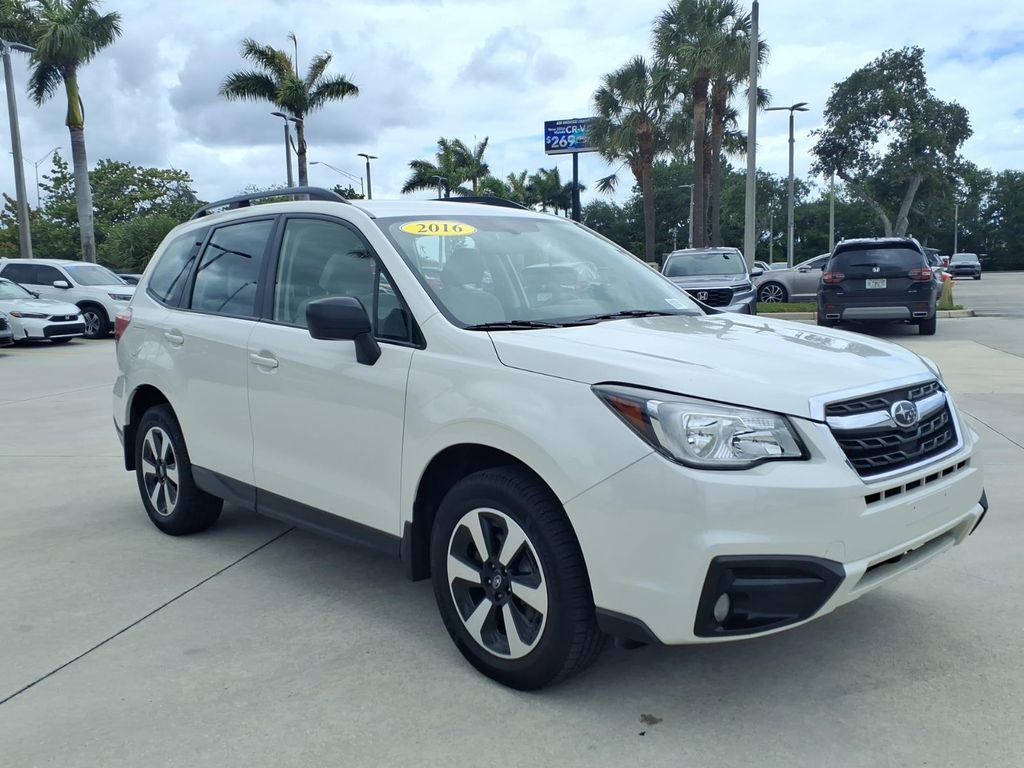 Used 2018 Subaru Forester 2.5i w/ Protection Package #1 AWD/4WD image 16