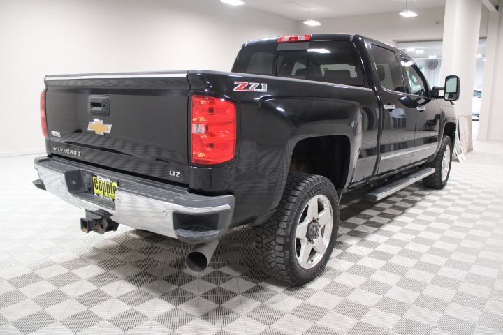 Used 2015 Chevrolet Silverado 2500 LTZ w/ Duramax Plus Package AWD/4WD image 11
