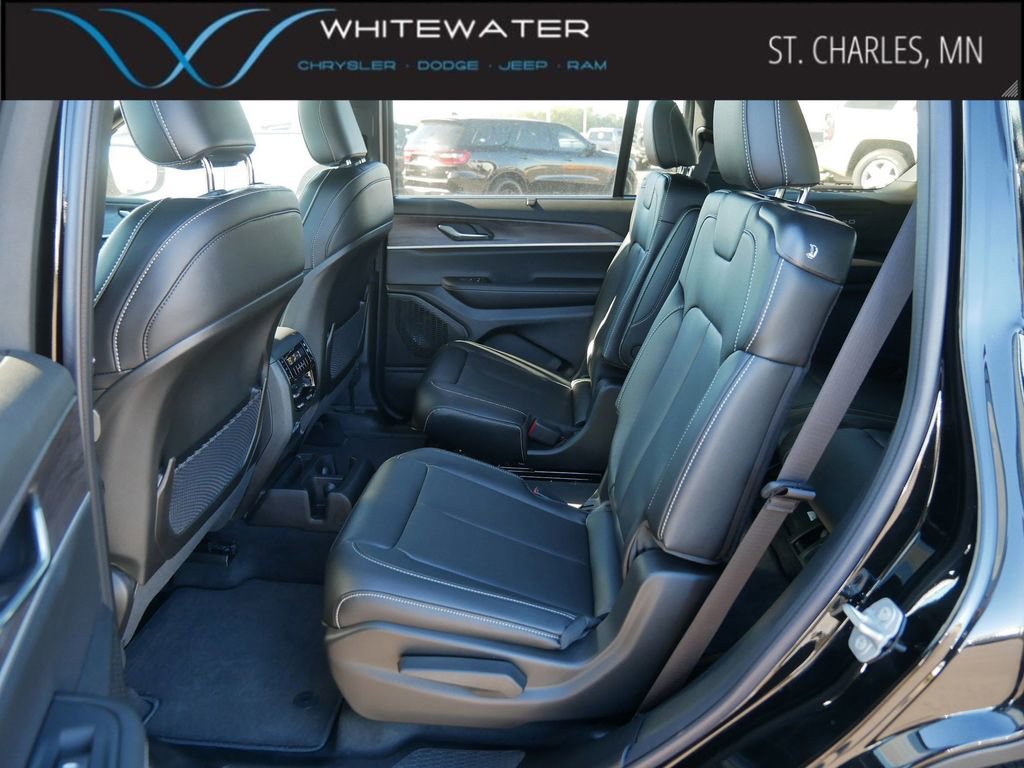 New 2025 Jeep Grand Cherokee L Limited w/ Luxury Tech Group II image 8