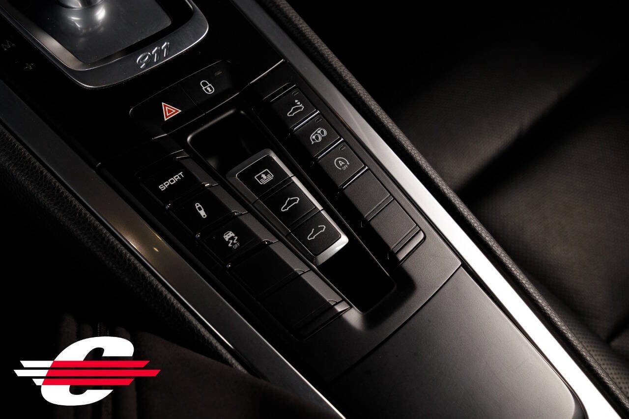 Used 2018 Porsche 911 Carrera image 22