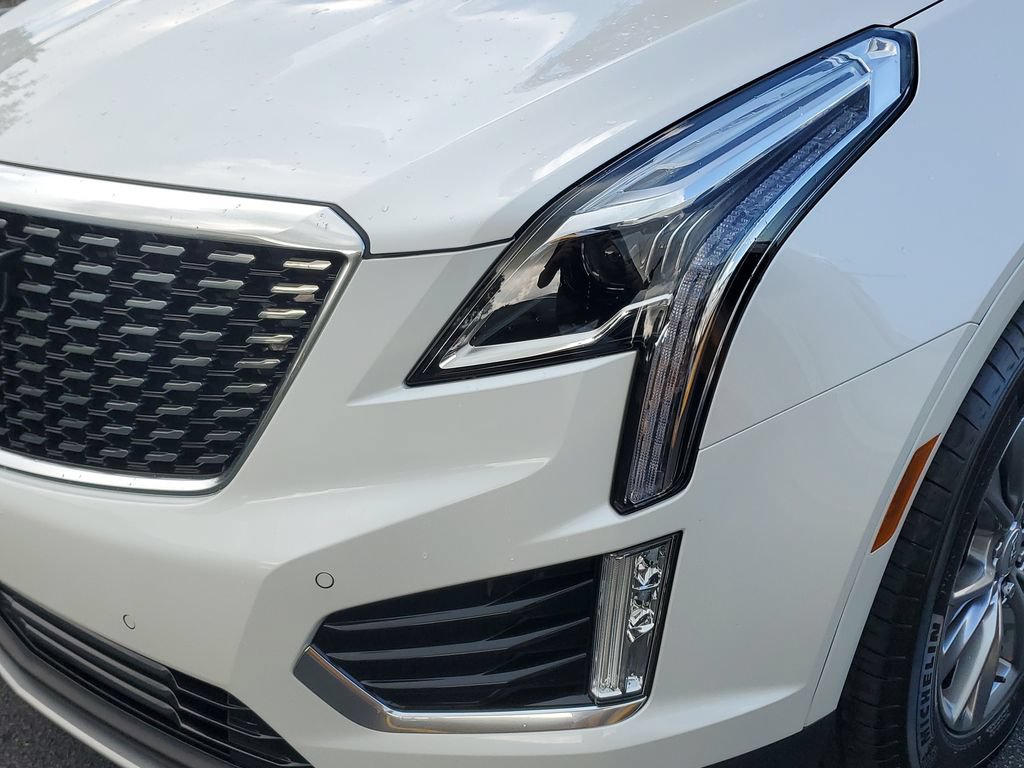 Certified 2023 Cadillac XT5 Premium Luxury w/ LPO, Premium Carpet Package FWD image 10
