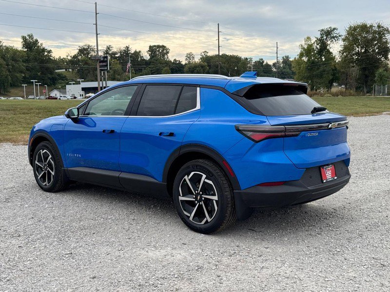New 2026 Chevrolet Equinox EV LT image 3