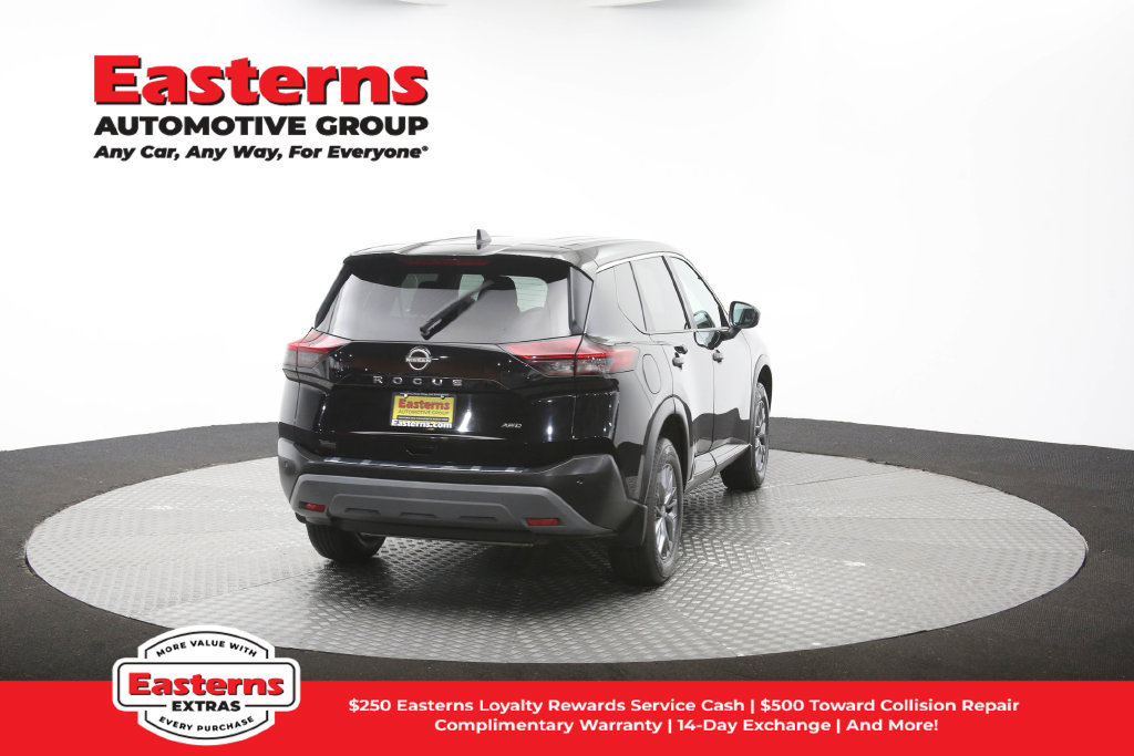 Used 2023 Nissan Rogue S AWD/4WD image 40