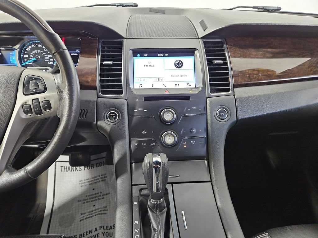 Used 2016 Ford Taurus Limited FWD image 18
