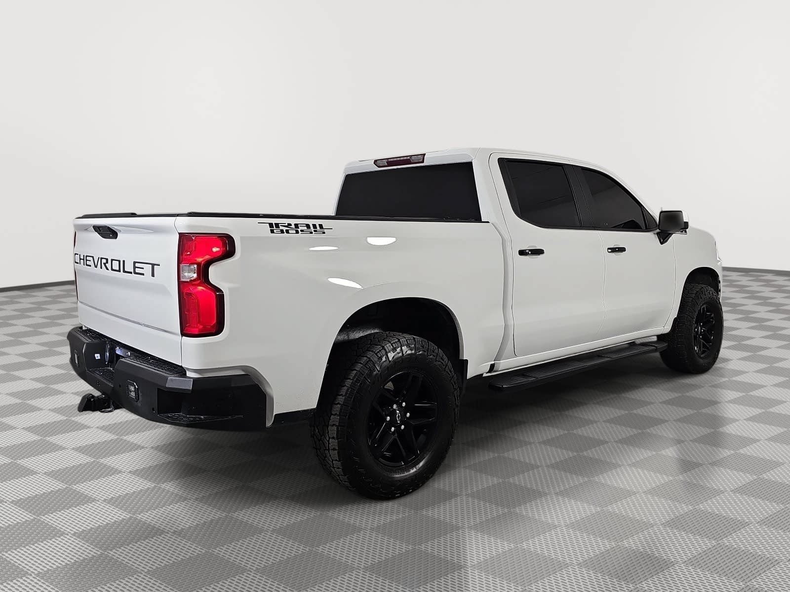 Used 2022 Chevrolet Silverado 1500 LT Trail Boss AWD/4WD image 8