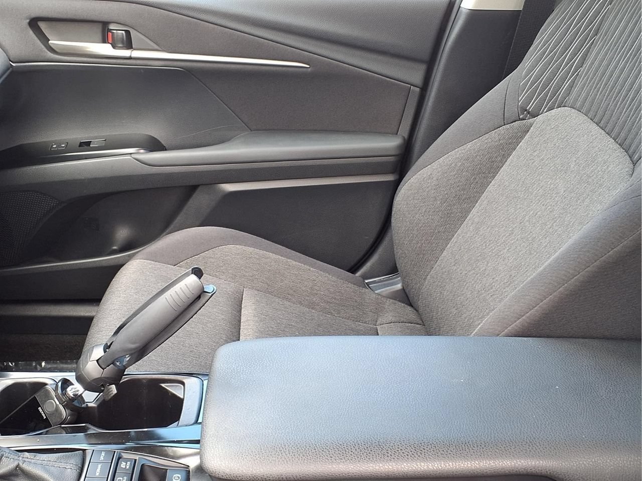 Used 2025 Toyota Camry LE FWD image 12