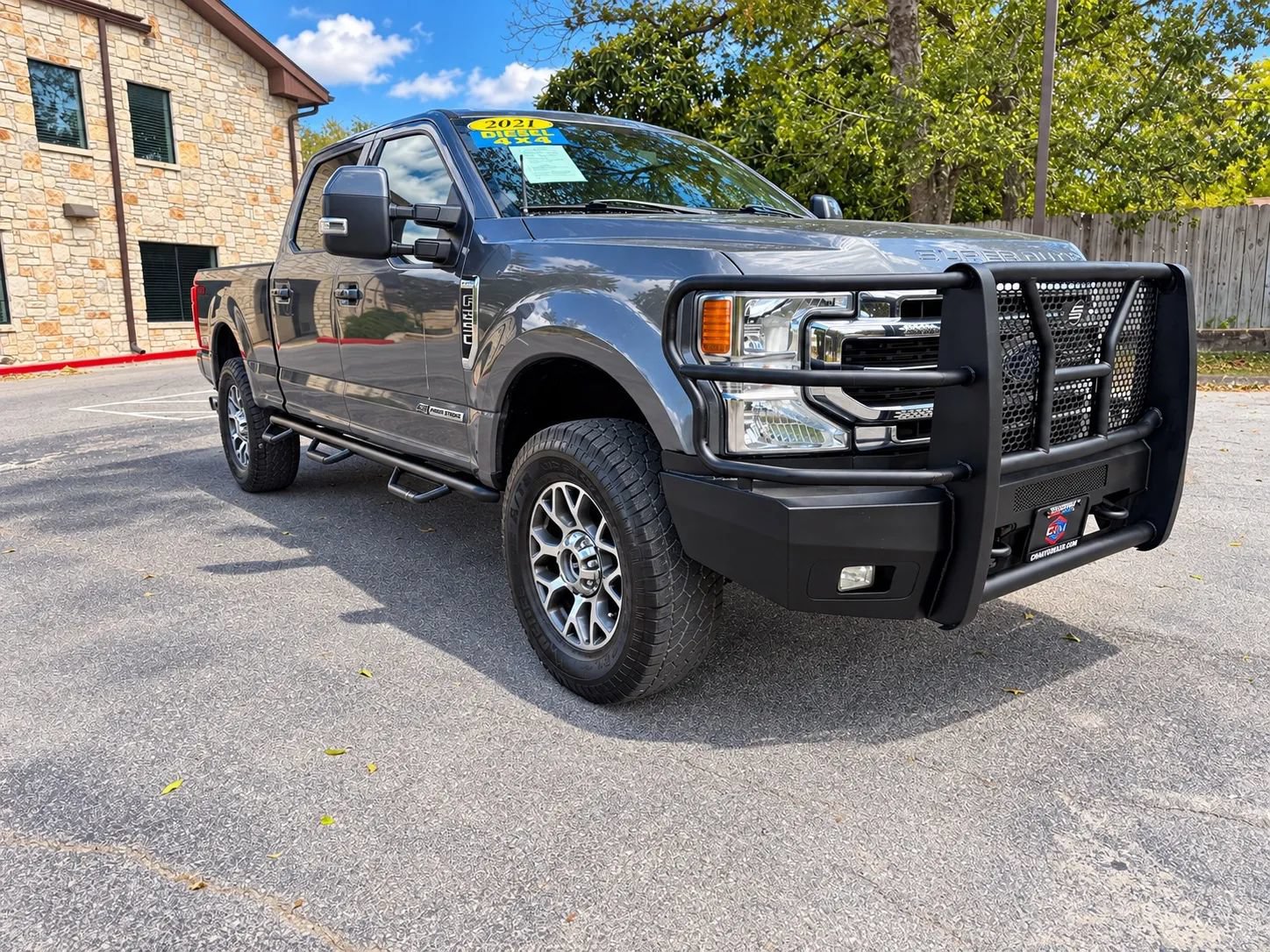 Used 2021 Ford F250 Lariat w/ FX4 Off-Road Package AWD/4WD image 4