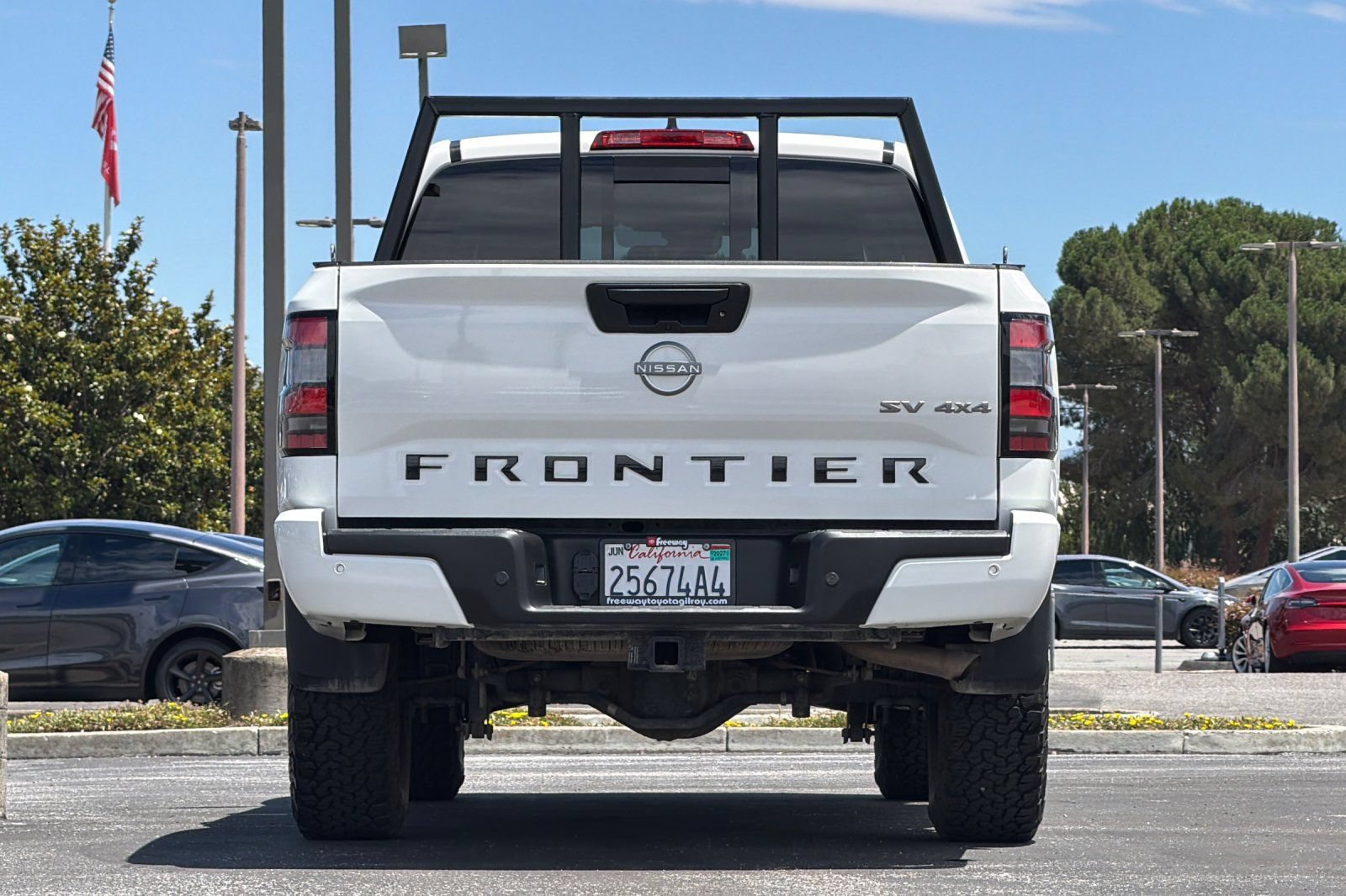 Used 2023 Nissan Frontier SV w/ SV Convenience Package AWD/4WD image 6