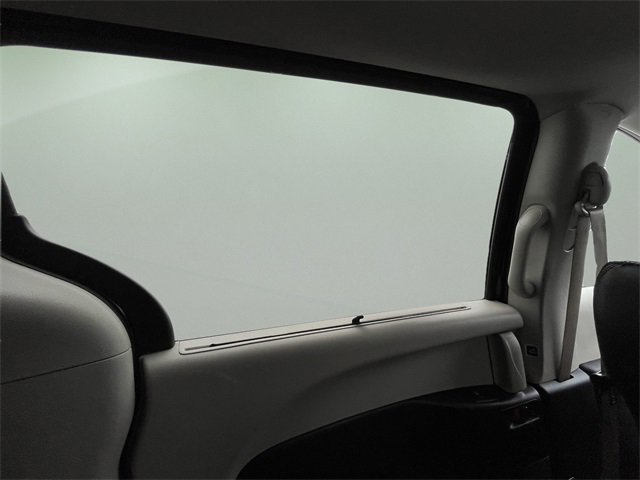 Used 2024 Chrysler Pacifica Touring-L image 23