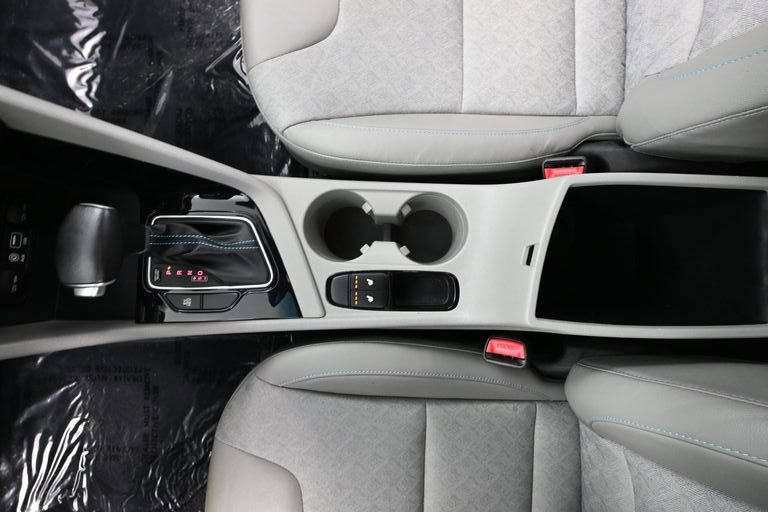 Used 2019 Kia Niro EX FWD image 34