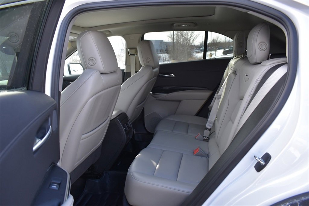 Used 2022 Cadillac XT4 Premium Luxury image 28