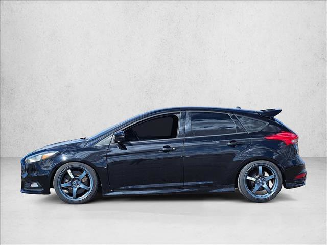 Used 2017 Ford Focus ST image 8