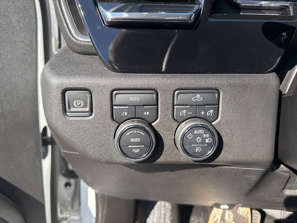 Used 2023 Chevrolet Silverado 1500 RST w/ Redline Edition image 25