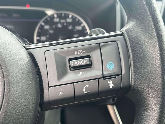 Used 2023 Nissan Rogue SV FWD image 29