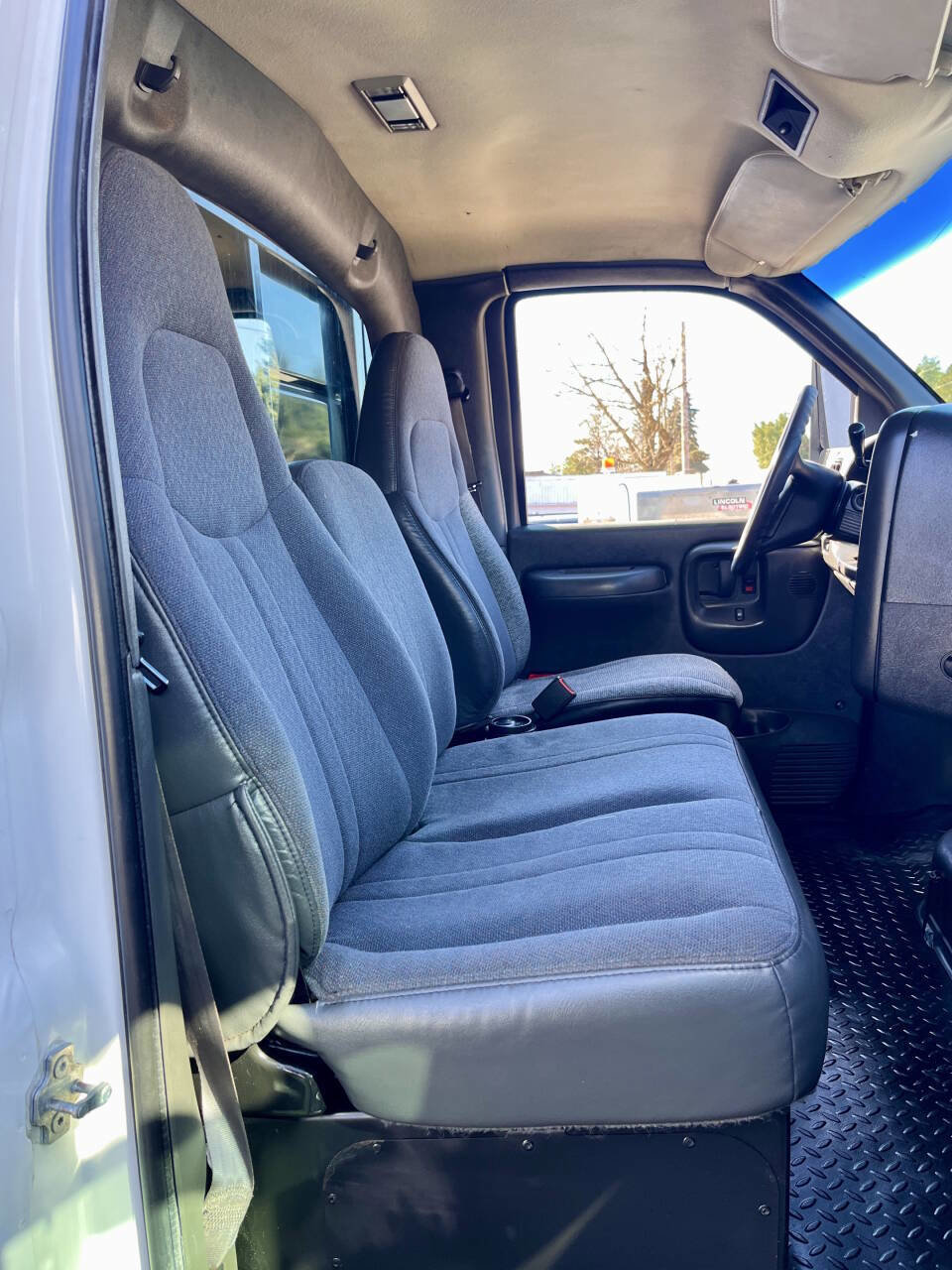 Used 2007 Chevrolet Kodiak C4500 2WD Regular Cab image 20