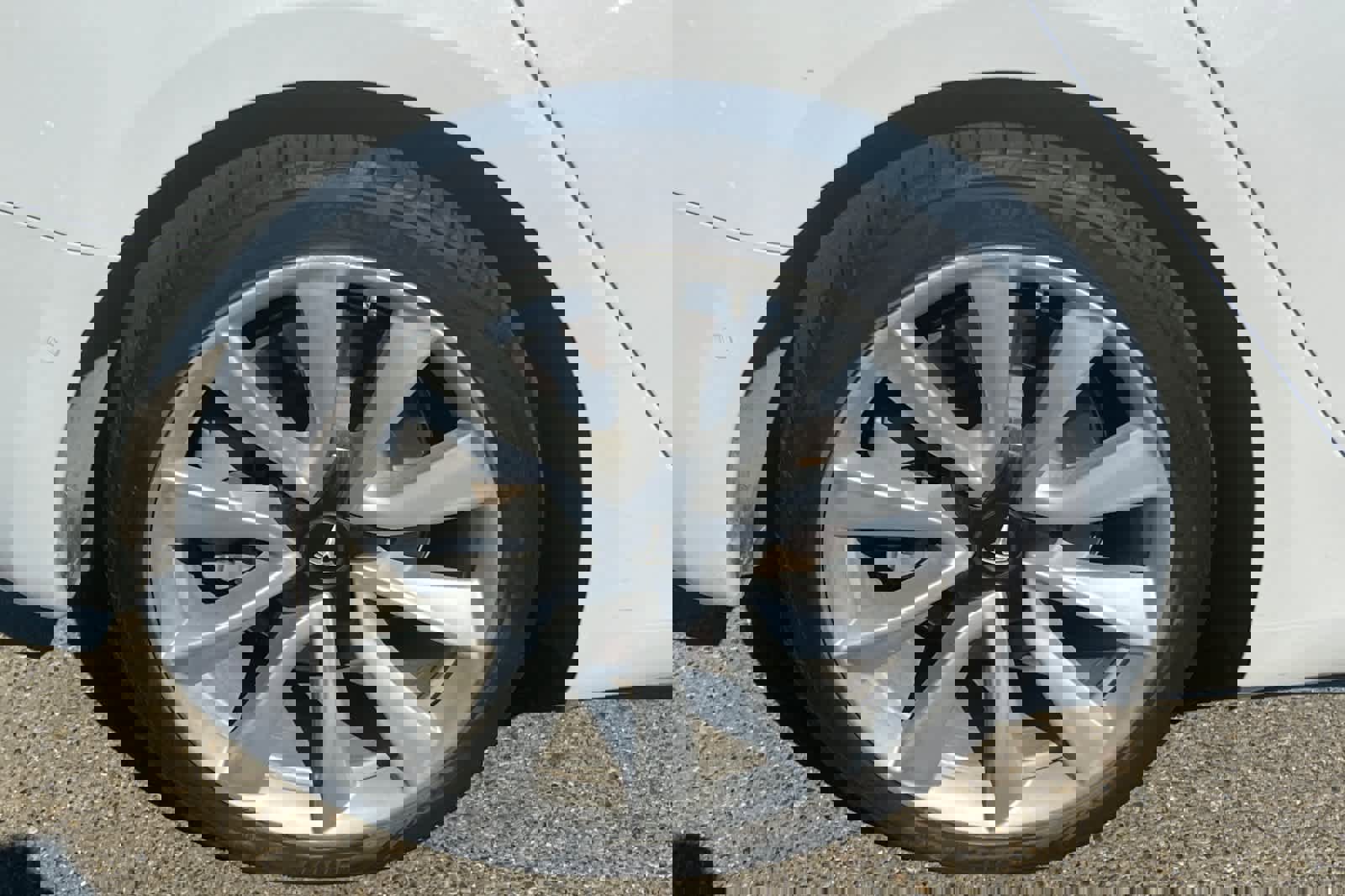 Used 2018 Tesla Model 3 Long Range image 17