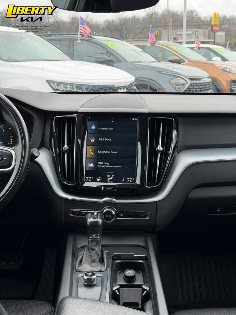Used 2018 Volvo XC60 T6 Momentum image 15
