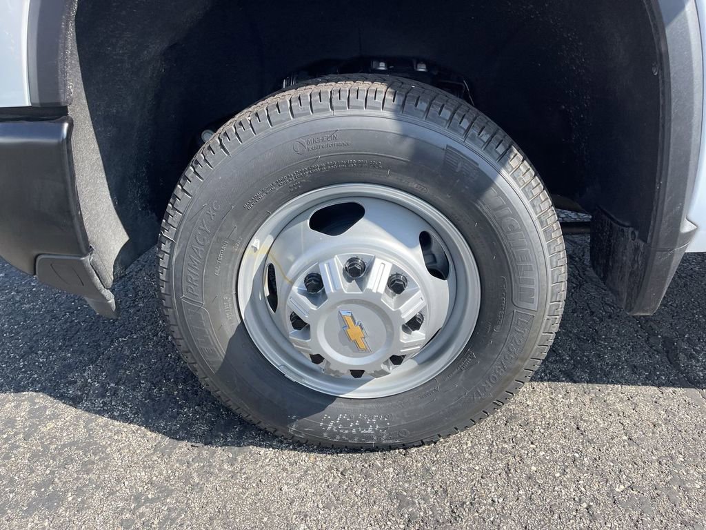 New 2025 Chevrolet Silverado 3500 W/T AWD/4WD image 6