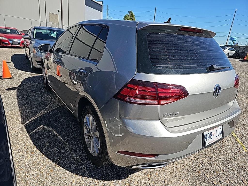 Used 2019 Volkswagen Golf S image 2