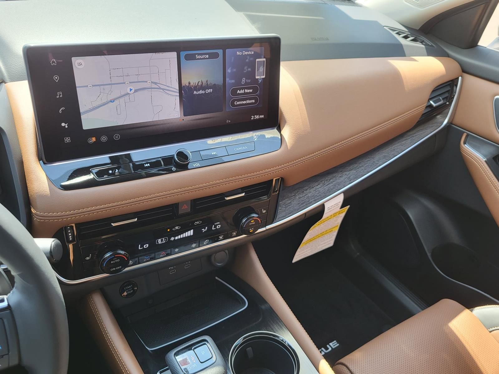 New 2026 Nissan Rogue Platinum image 3