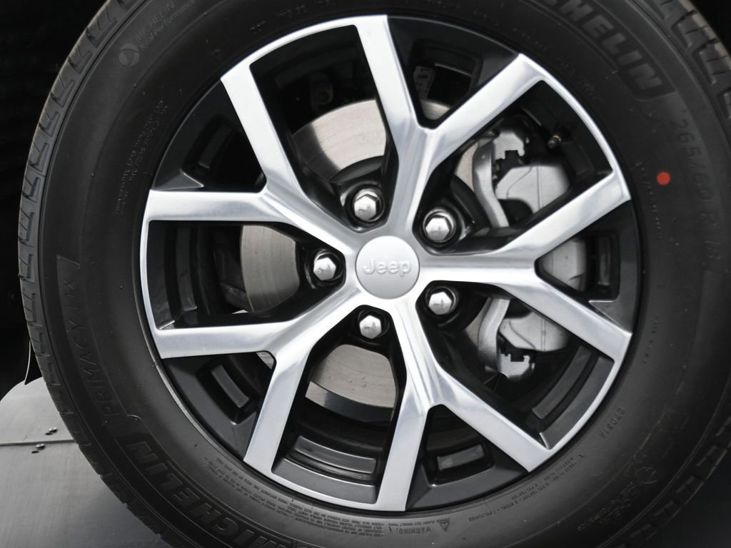 New 2025 Jeep Grand Cherokee Limited image 33