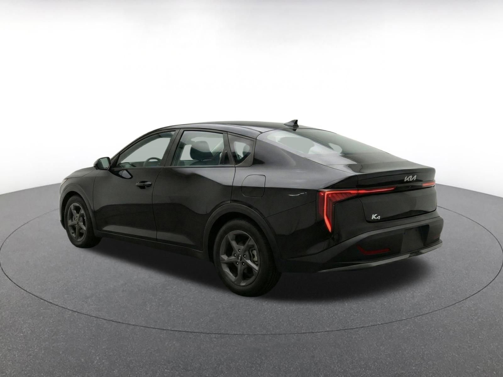 Used 2025 Kia K4 FWD image 7