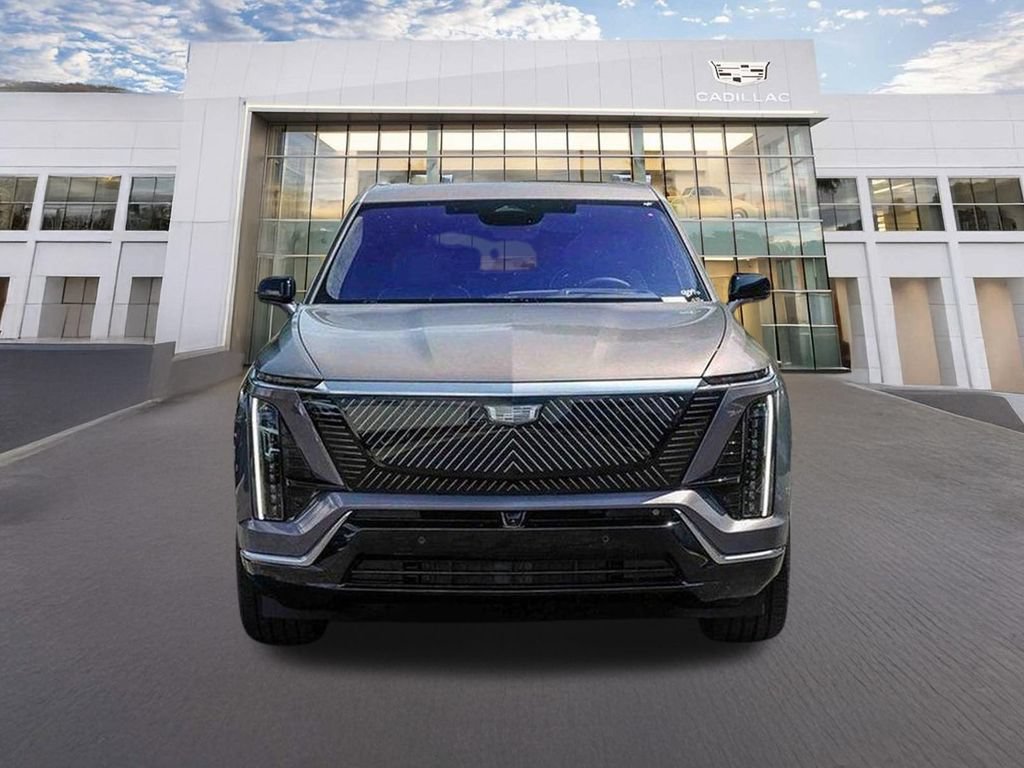 Used 2026 Cadillac Vistiq Premium Luxury AWD/4WD image 2