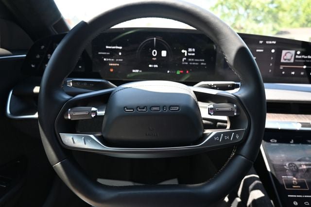 Used 2023 Lucid Air Touring AWD/4WD image 38