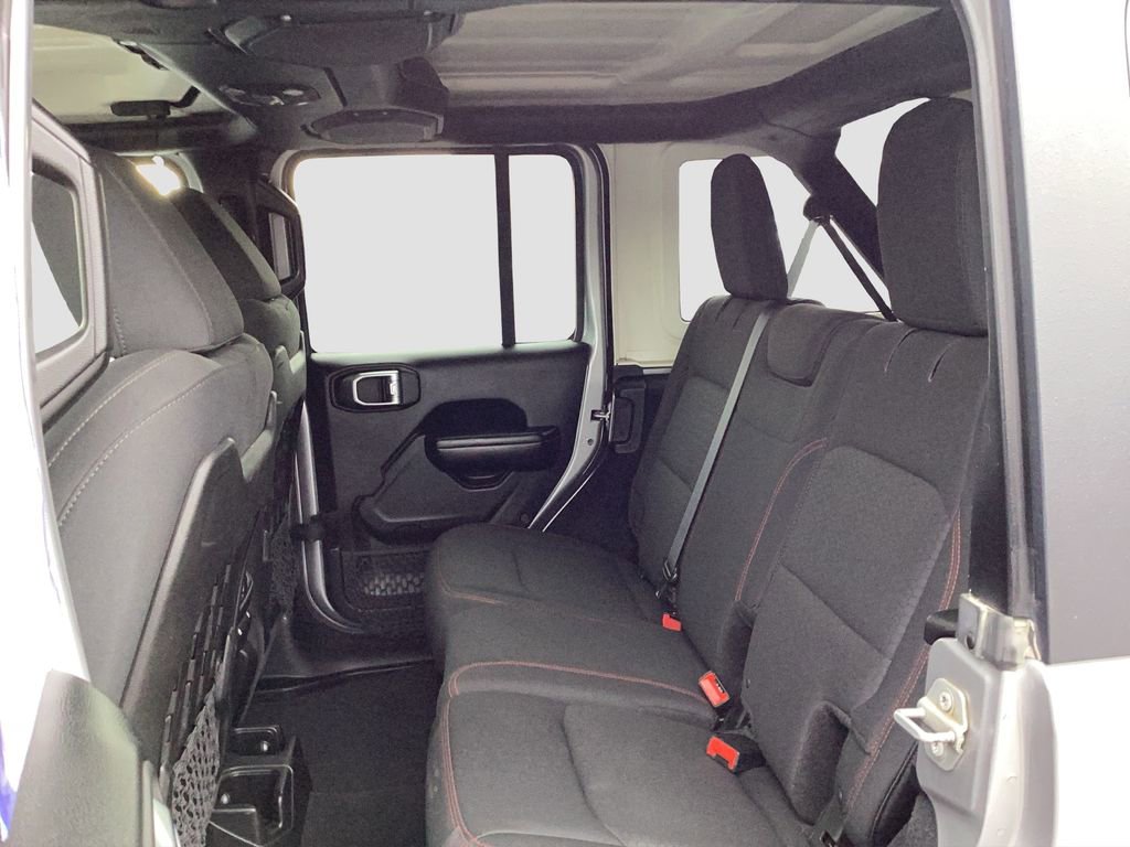 Used 2018 Jeep Wrangler Unlimited Rubicon image 13