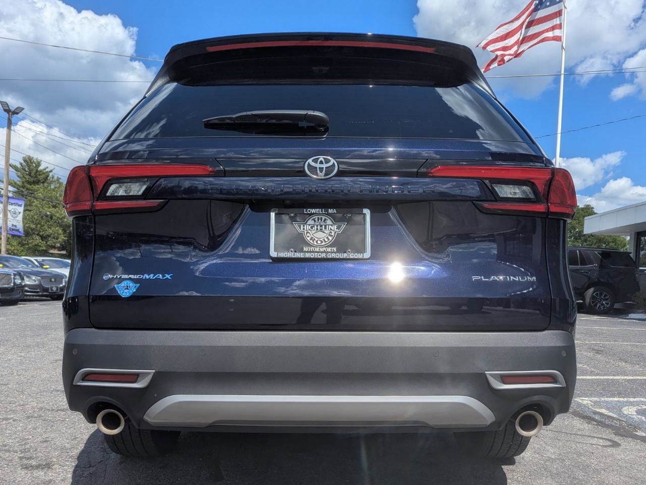 Used 2024 Toyota Grand Highlander AWD Hybrid image 9