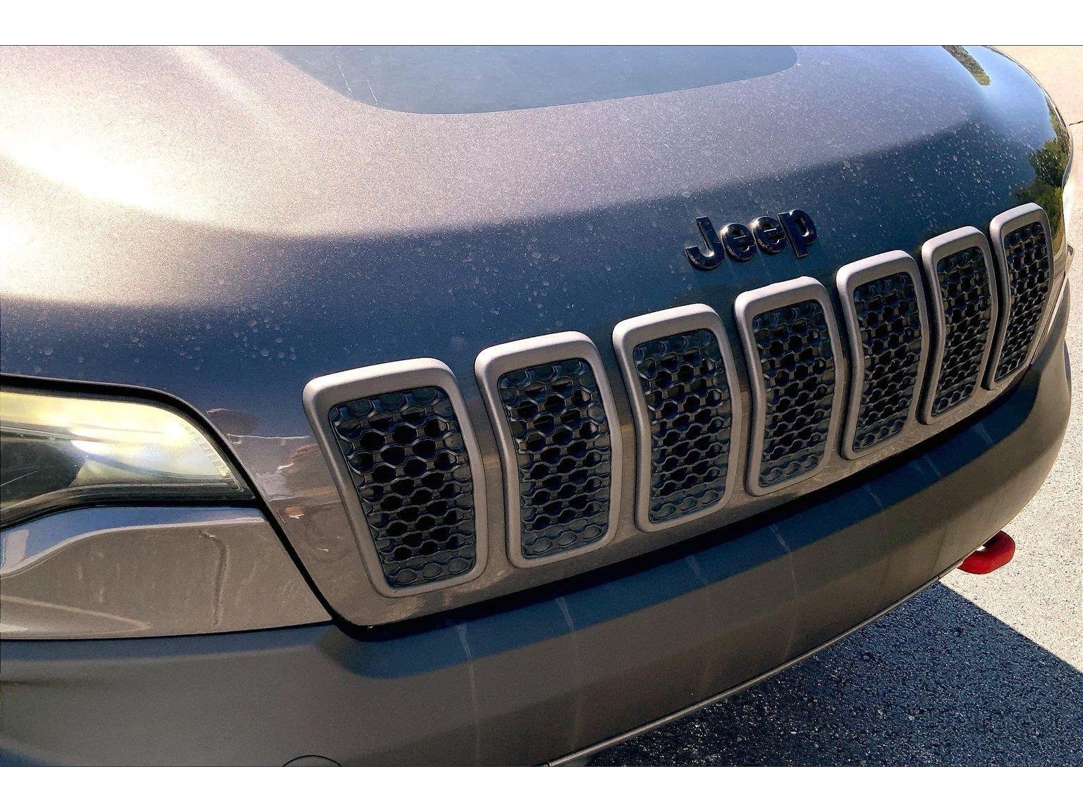 Used 2021 Jeep Cherokee Trailhawk AWD/4WD image 29