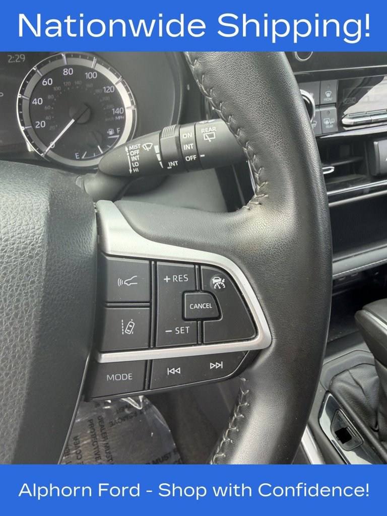 Used 2024 Toyota Highlander LE AWD/4WD image 20