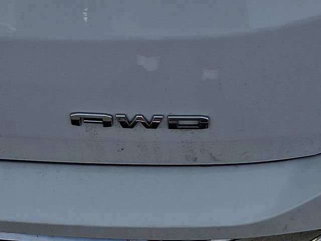 Used 2024 GMC Terrain SLT image 44