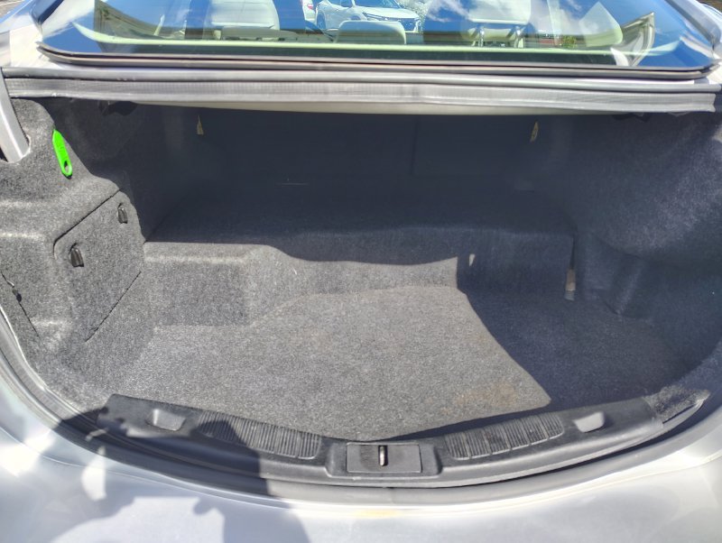 Used 2017 Ford Fusion SE FWD image 17
