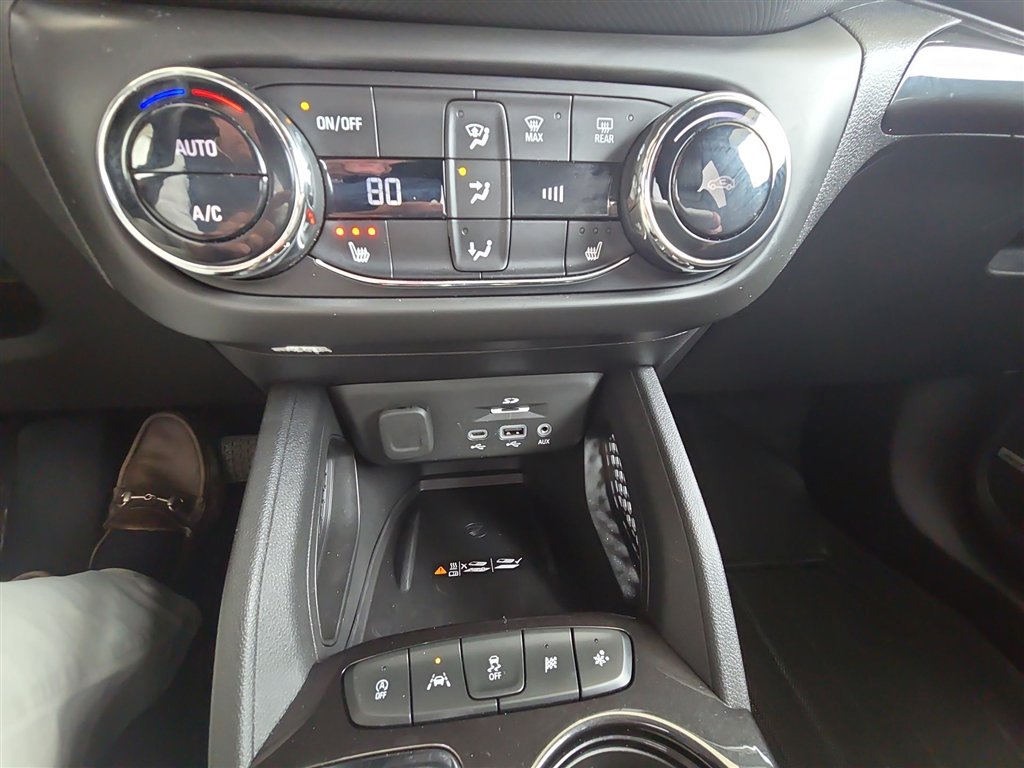 Used 2023 Chevrolet TrailBlazer ACTIV w/ Sun and Liftgate Package image 18