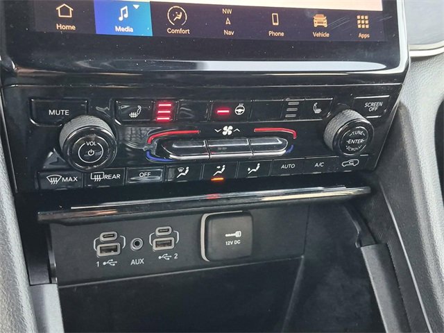 Used 2024 Jeep Grand Cherokee Limited image 40