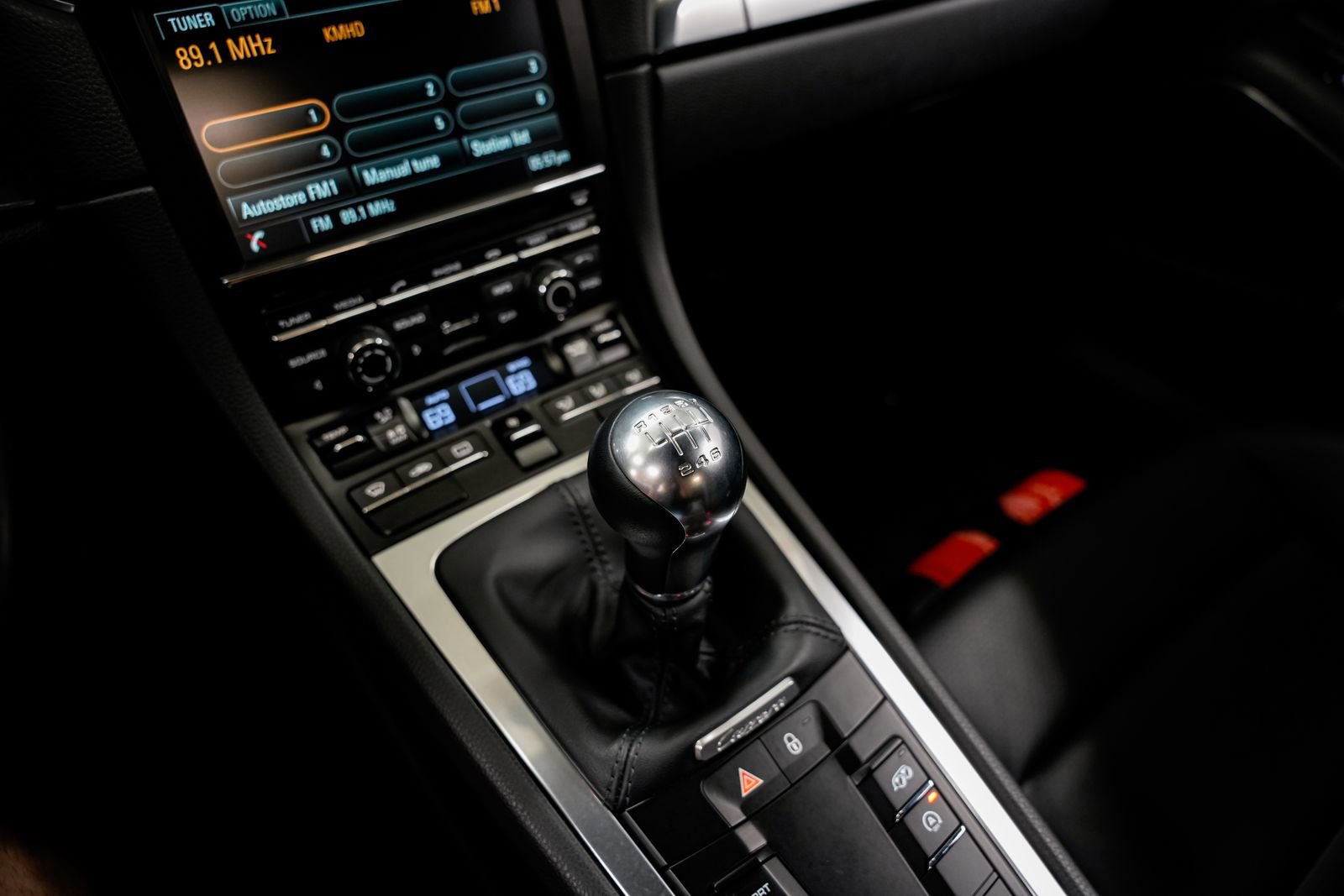 Used 2014 Porsche 911 Carrera 4 AWD/4WD image 13