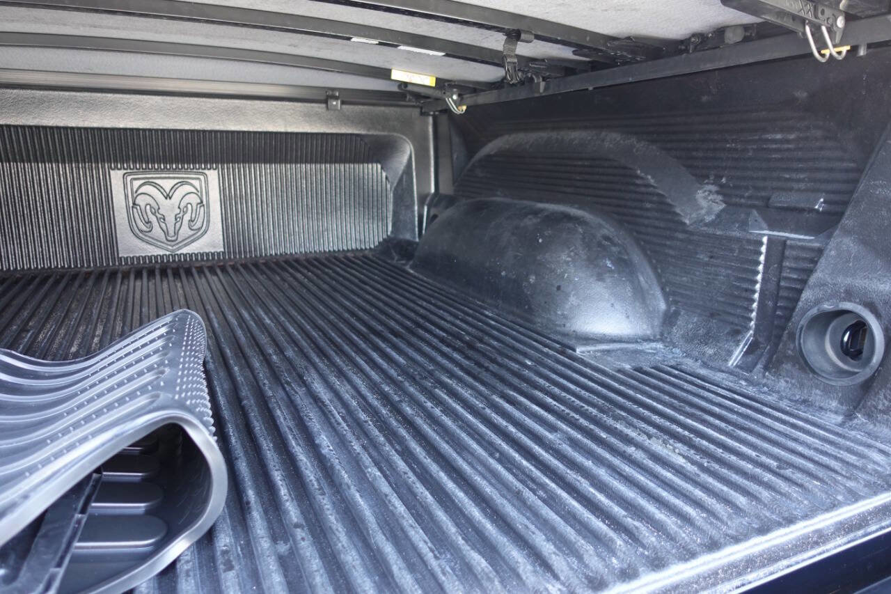 Used 2022 RAM 1500 Classic SLT w/ Electronics Convenience Group image 25