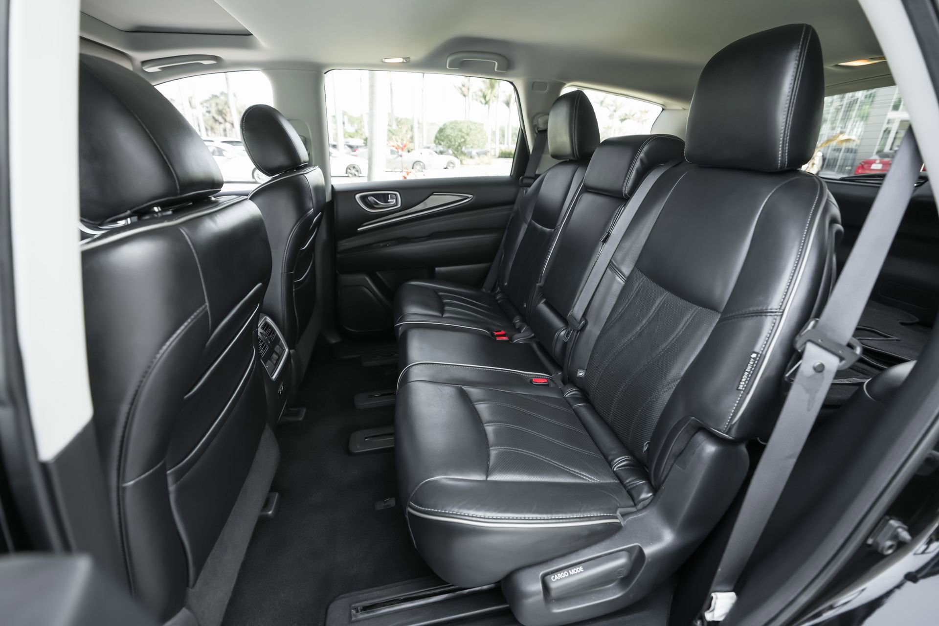 Used 2020 INFINITI QX60 Luxe w/ Essential Package image 35